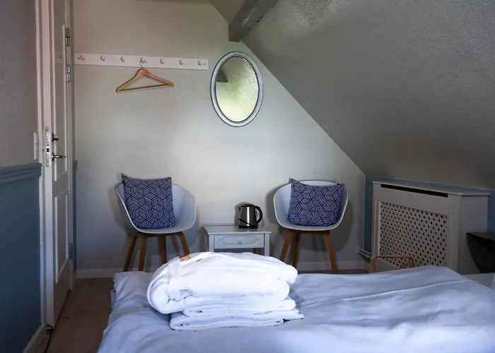 Gaestgiveri Bregninge ゲストハウス Ærøskøbing